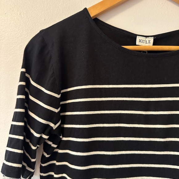 NWT KULE Baha Black and Cream Striped Short Sleeve Top | Size XS - Picture 3 of 9